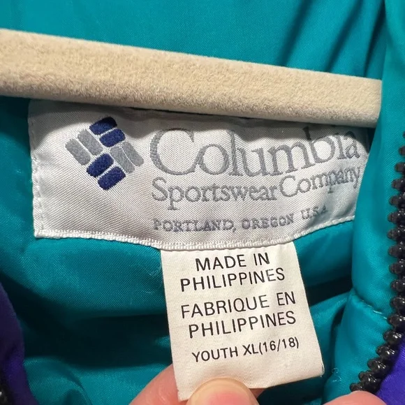 Vintage 1990s Columbia Criterion Winter Ski Jacket Black Purple Teal Color Block